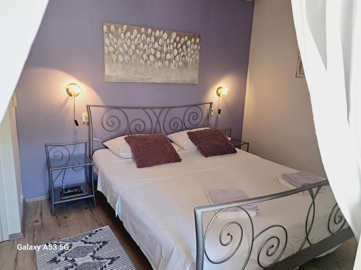 Heritage Rooms Kut Vis Esterno foto