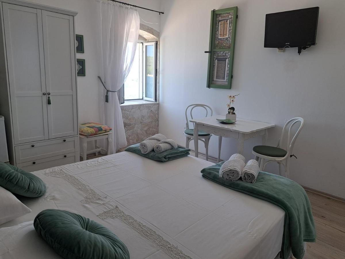 Heritage Rooms Kut Vis Esterno foto